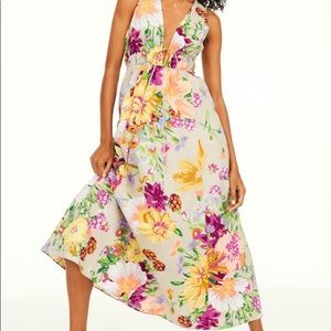 NWT H&M V-neck Linen-blend Dress.